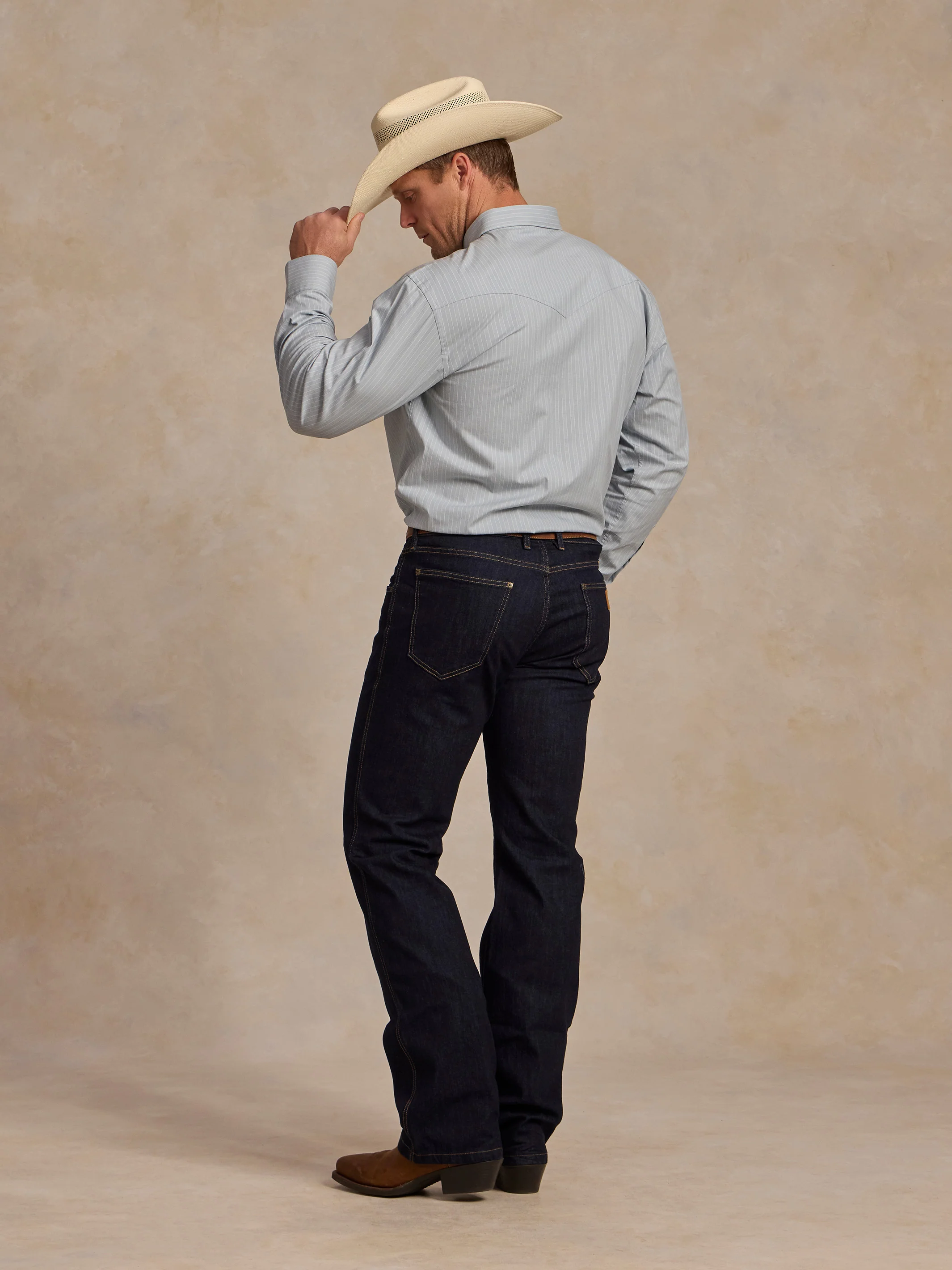 Classic Western Button Down With Snaps - Image 7
