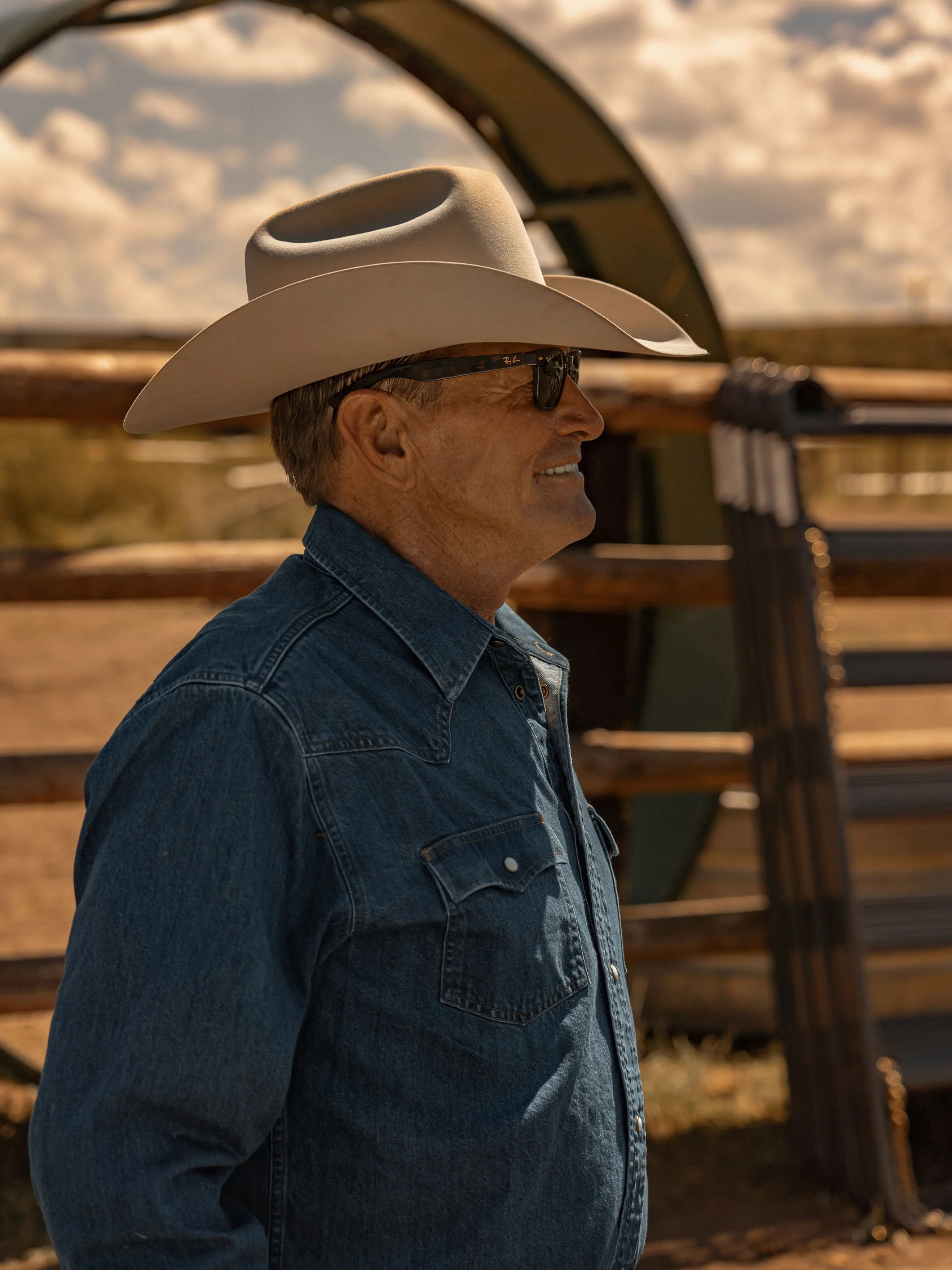 Classic Western Denim Snap Shirt - Image 2