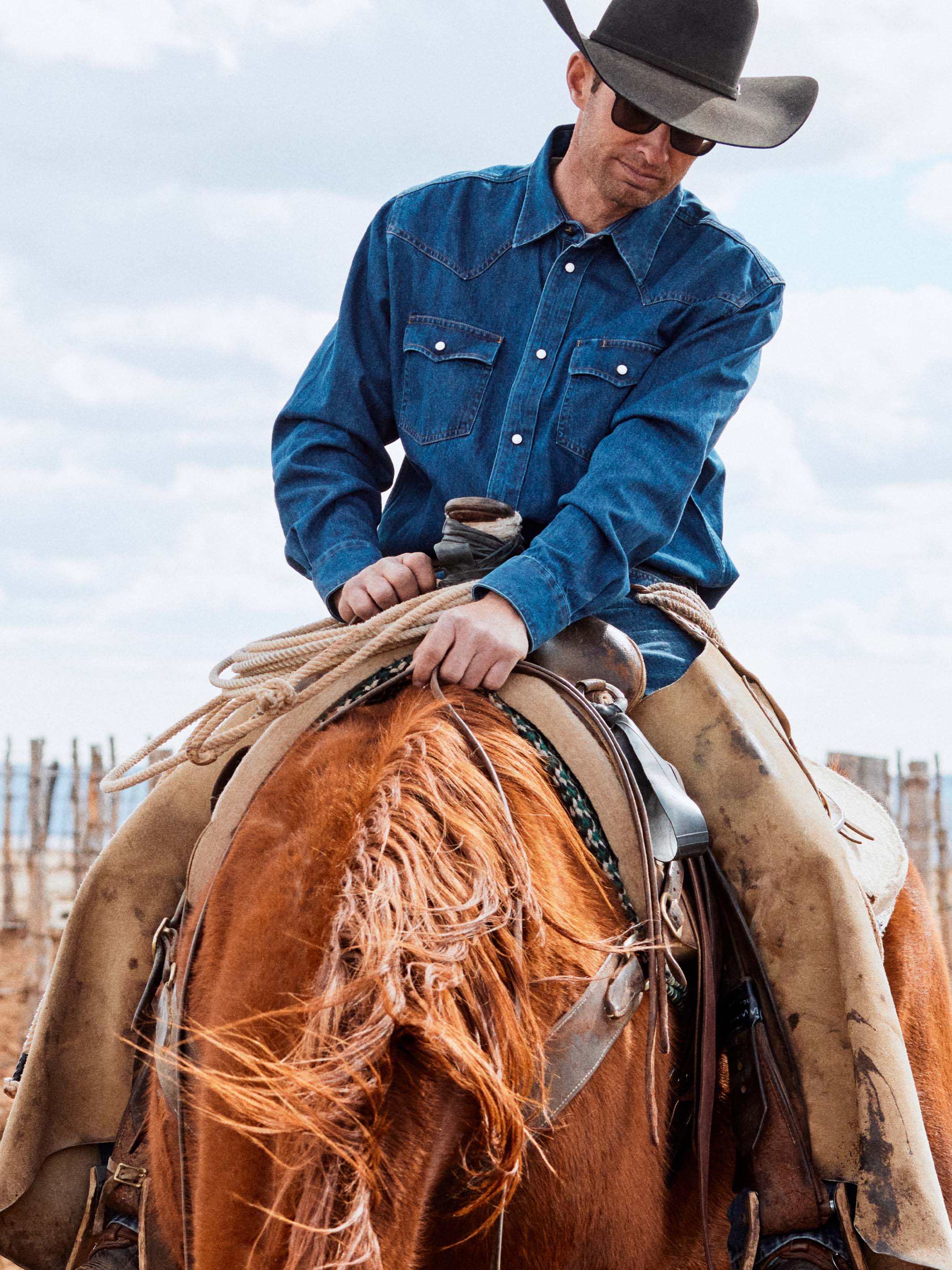 Classic Western Denim Snap Shirt - Image 4