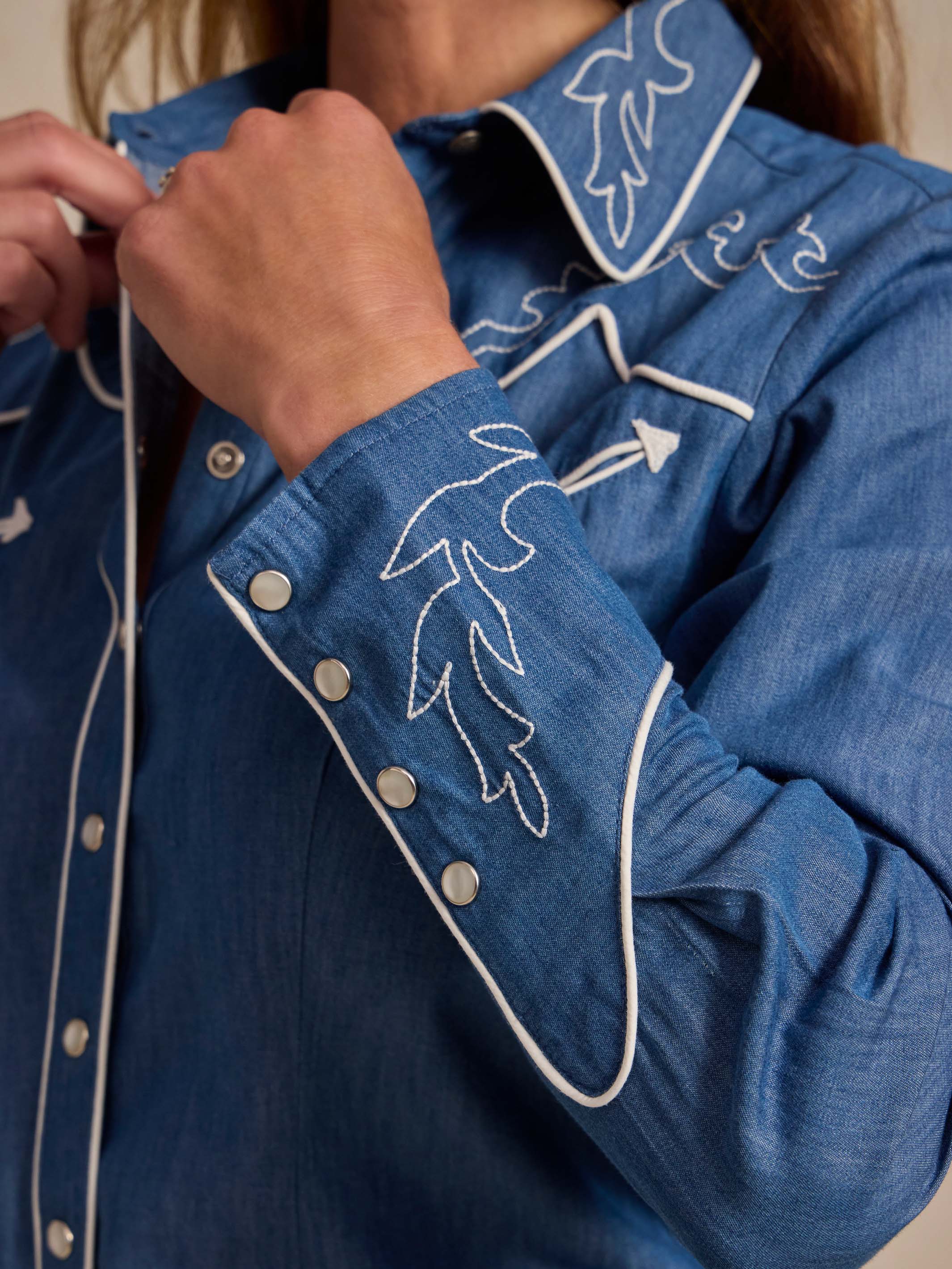 Women's Embroidered Dale Shirt - Image 7