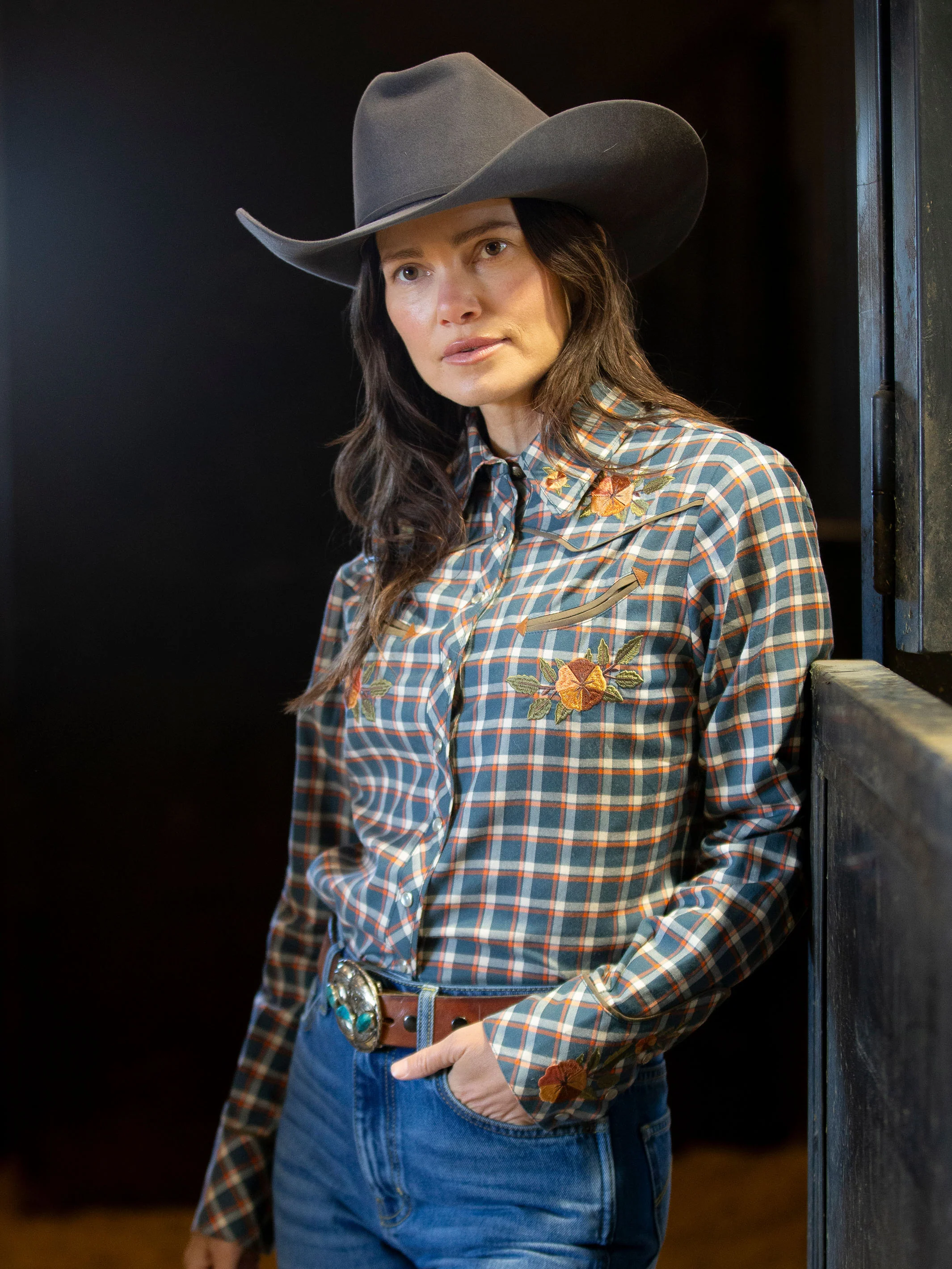 Women's Embroidered Snap Shirt - Image 3