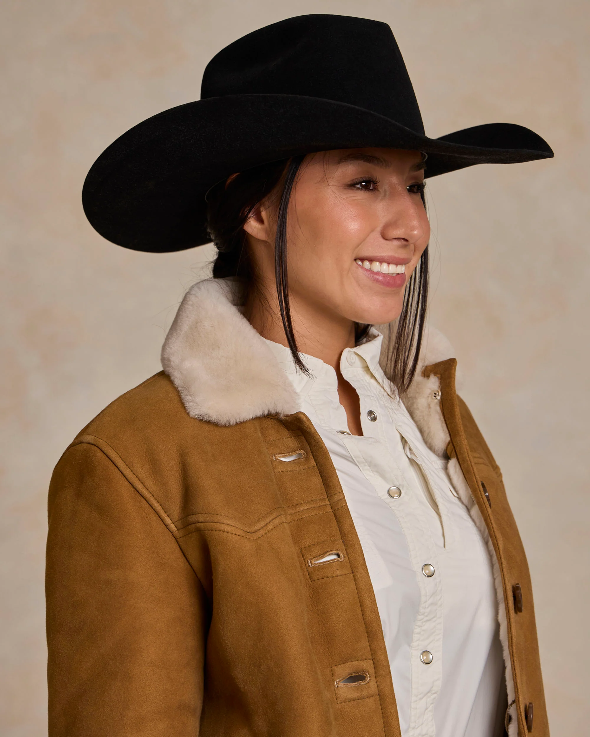 Women's Shearling Jacket - Image 6