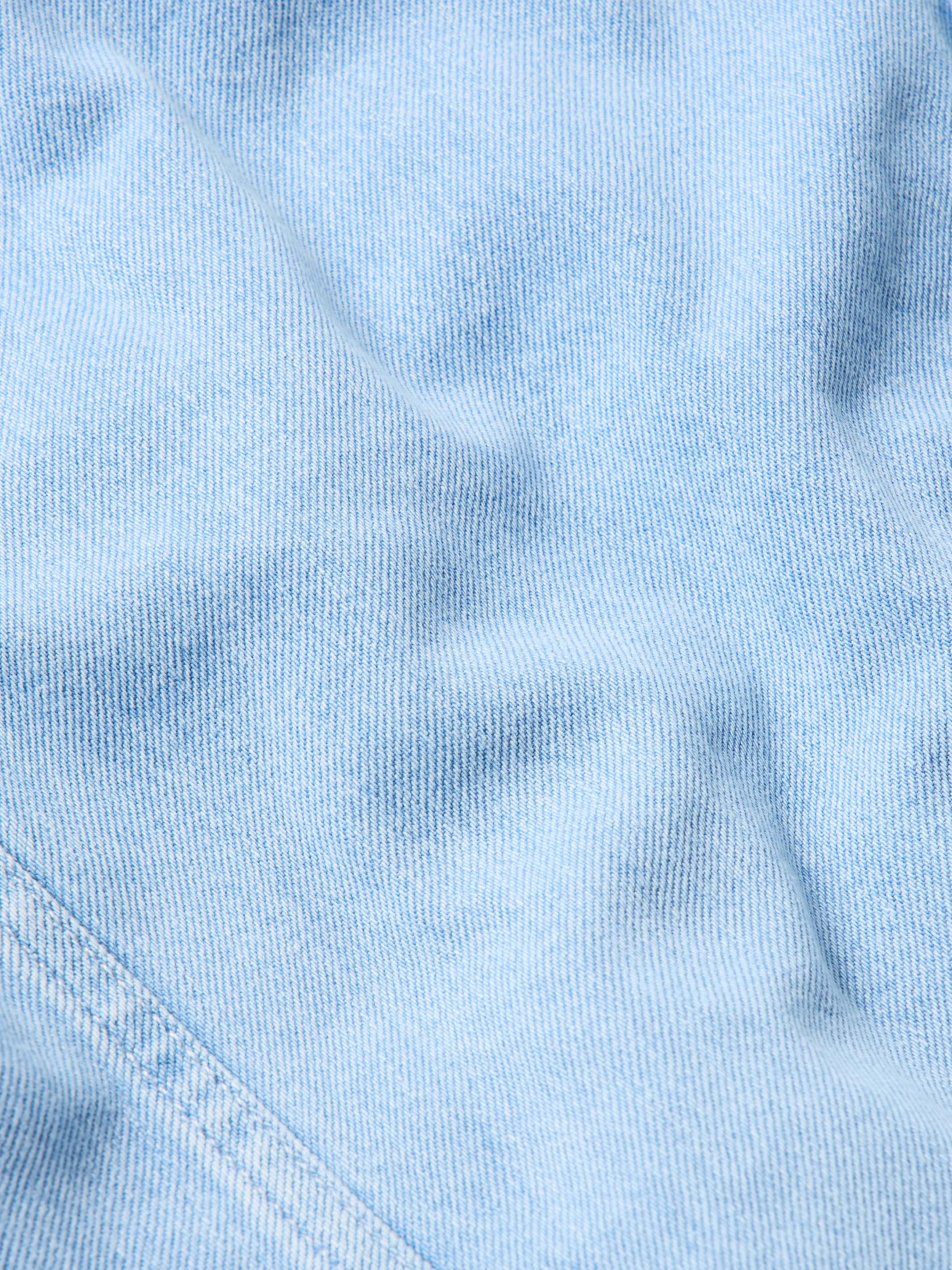 Women's Sherpa Lined Denim Jacket - Image 13
