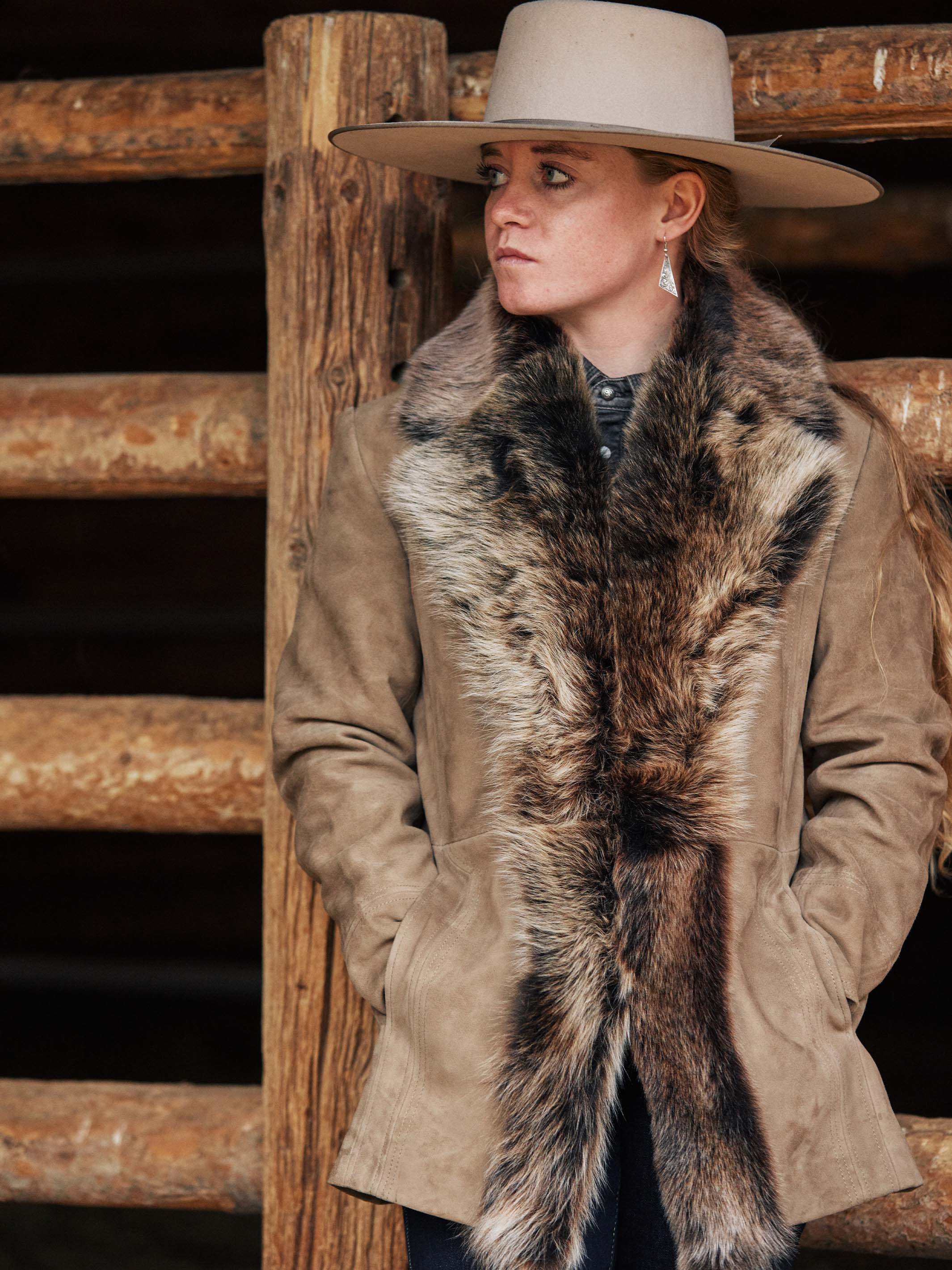 Women's Suede Coat With Toscana Shearling Collar - Image 10