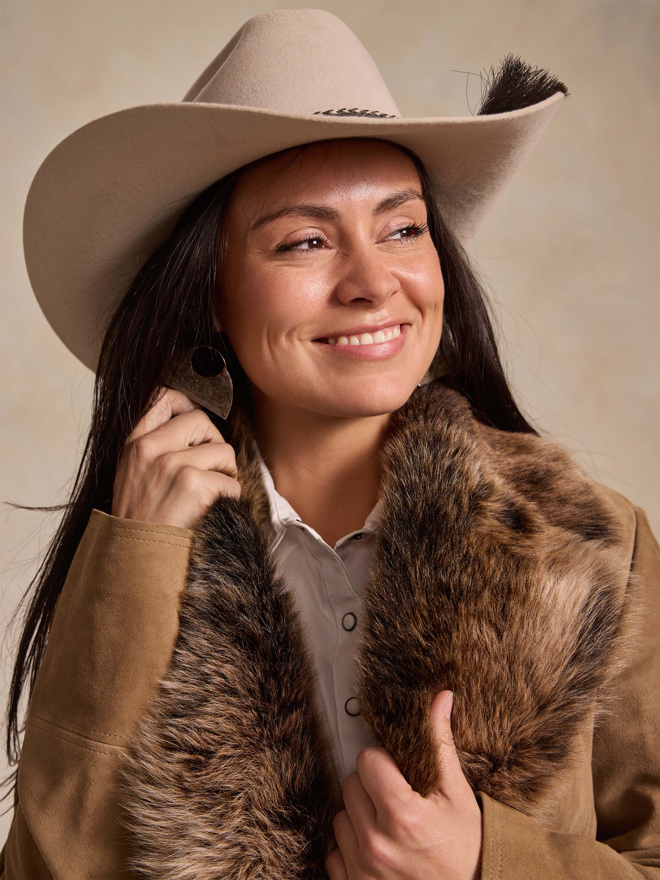 Women's Suede Coat With Toscana Shearling Collar - Image 6