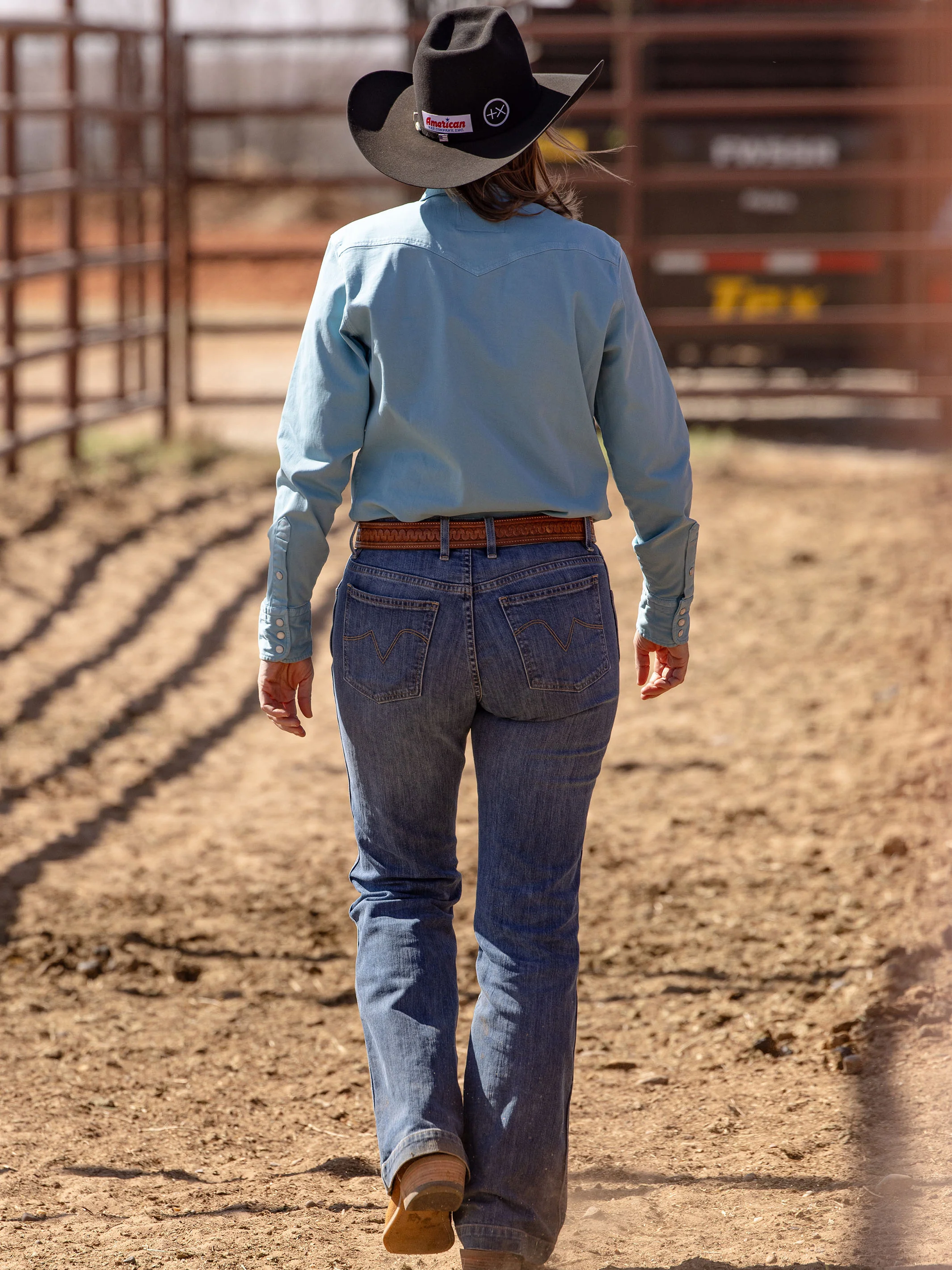 Women's Western Denim Snap Shirt - Image 5