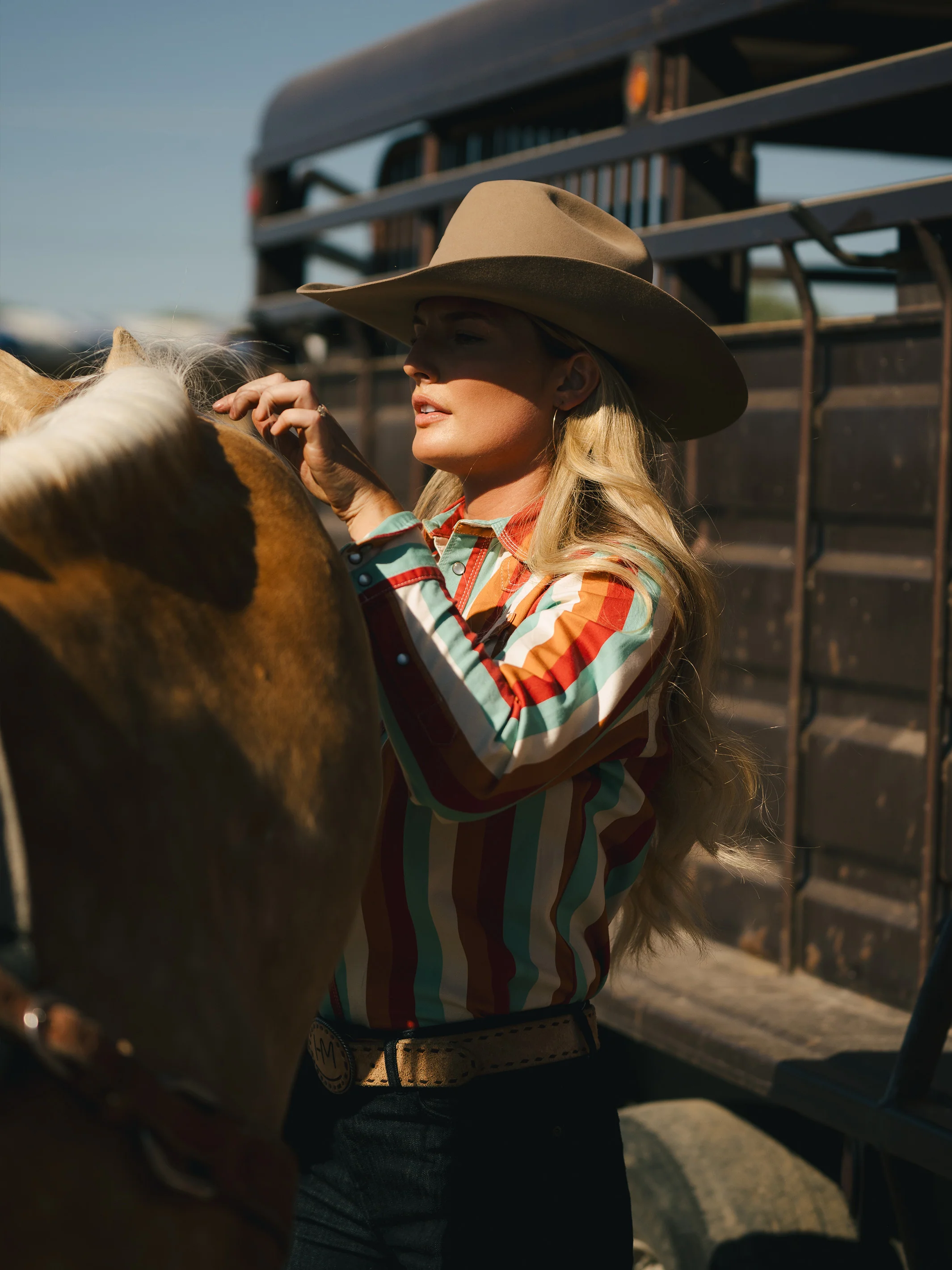 Women's Western Stretch Snap Shirt - Image 2