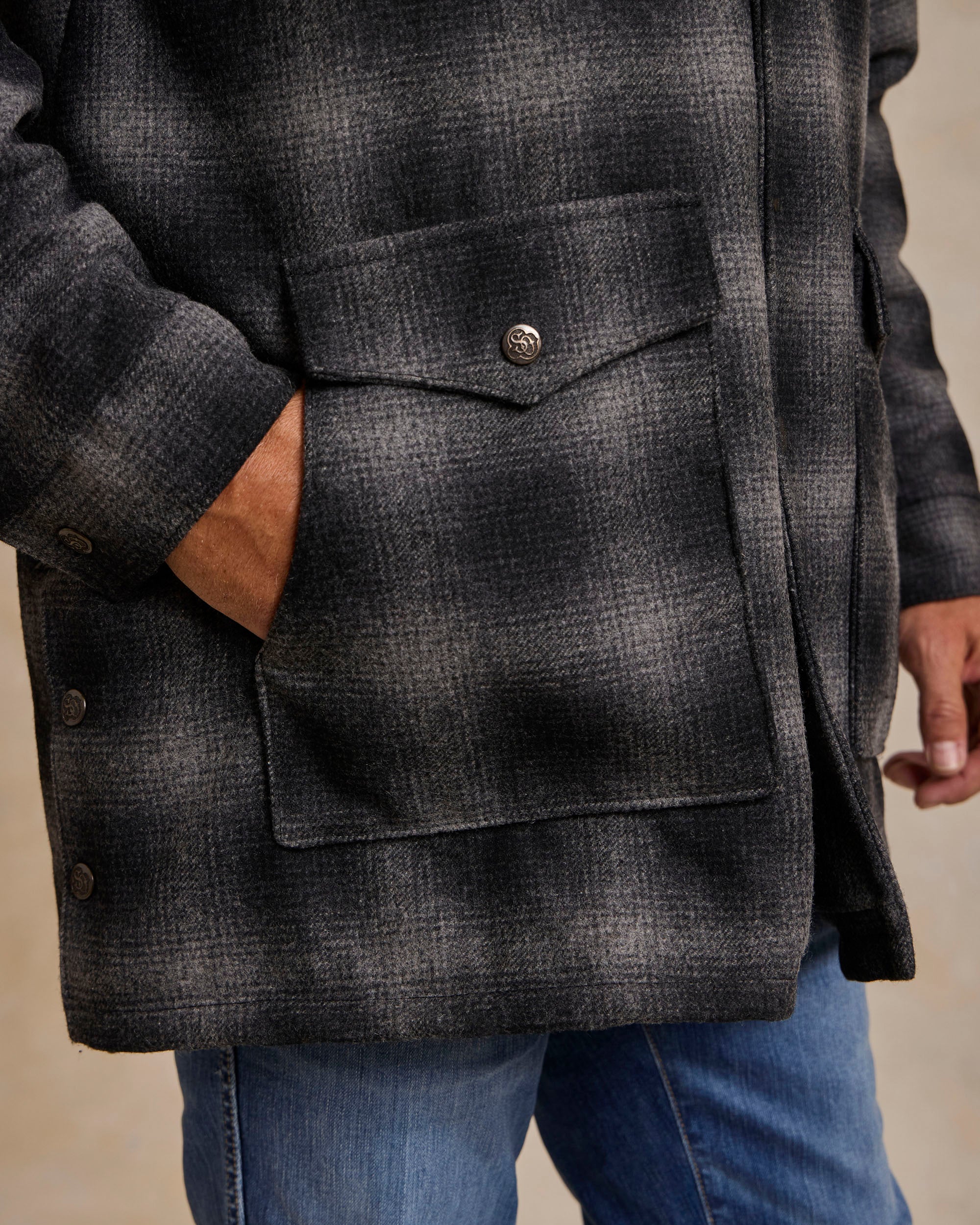 Wool Coat With Shearling Collar - Image 19